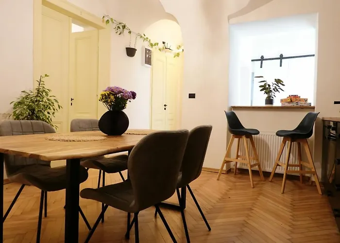 The Industrique - 3 Bedroom Appartement Timişoara