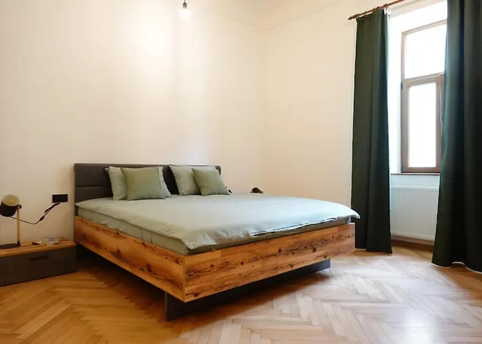 Apartment The Industrique - 3 Bedroom *