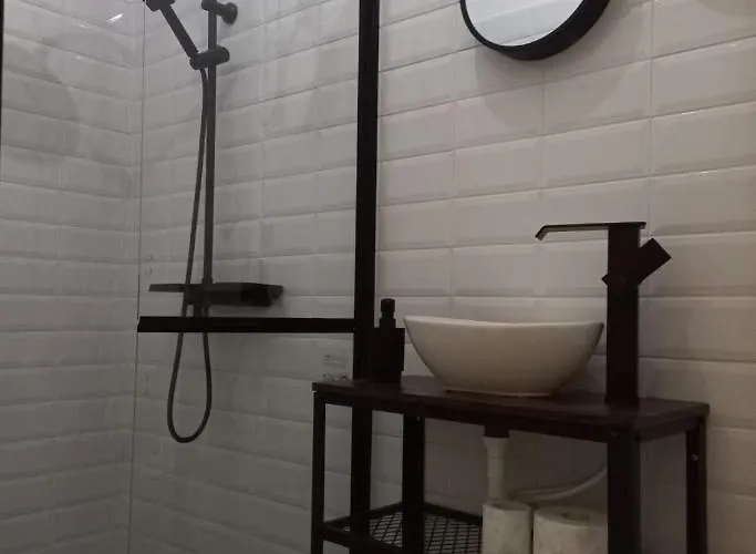 The Industrique - 3 Bedroom Appartement *