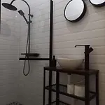 The Industrique - 3 Bedroom Апартаменты *